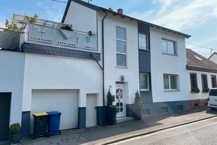 Ohne Makler 1-2 Familienhaus bereit zum sofortigen Einzug - Neunkirchen Heinitz