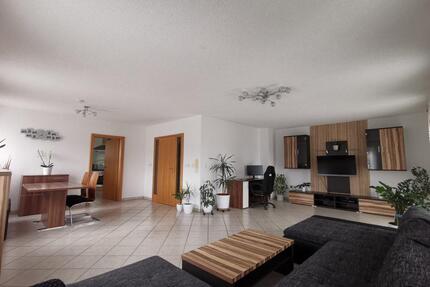 großzügige, helle 3-Zimmer-Wohnung in ruhiger Siedlungslage - Oberpöring