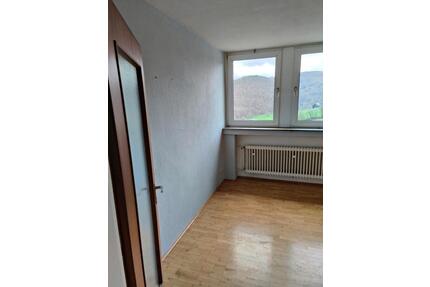 Hagen Selbecke 57 qm DG - 570,00&nbsp;EUR Kaltmiete, ca.&nbsp; 57,00&nbsp;m&sup2; in Hagen (PLZ: 58091) Dahl
