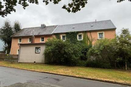 Haus zum Kaufen in Regnitzlosau 90.000,00 € 64 m²