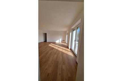 Mietwohnung in Töging - 920,00&nbsp;EUR Kaltmiete, ca.&nbsp; 64,00&nbsp;m&sup2; in Töging am Inn (PLZ: 84513)