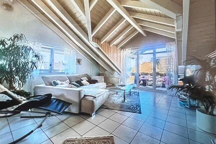 Helle 3,5-Zimmer-Wohnung mit Loft-Charme, Sichtgebälk & Loggia - Durmersheim