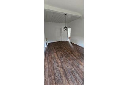 Püttlingen, 3ZKB DG - 450,00&nbsp;EUR Kaltmiete, ca.&nbsp; 75,00&nbsp;m&sup2; in Saarbrücken (PLZ: 66125) Dudweiler