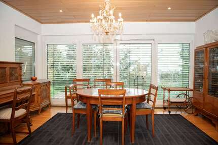 Haus zum Kaufen in Schwetzingen 1.395.000,00 € 233 m²