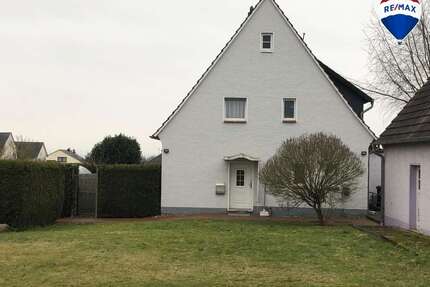 Haus zum Kaufen in Hüllhorst 260.000,00 € 180 m²