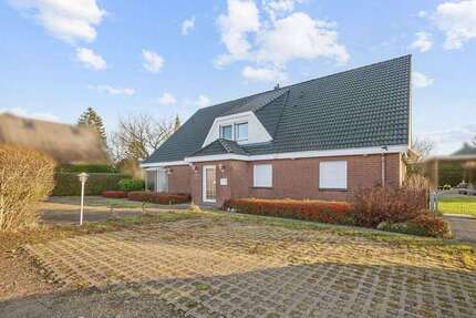 Haus zum Kaufen in Lübstorf 460.000,00 € 206 m²