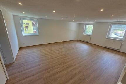 Neu renovierte 5 Zimmer Wohnung mit 132m², Einbauküche, LED etc - Heimenkirch