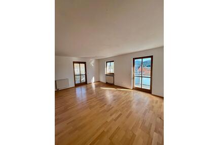 Helle 3 Zimmer-Wohnung mit zwei Balkonen - ab sofort Verfügbar - Bodenmais