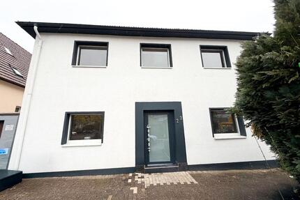 Kernsaniertes Einfamilienhaus in Altenbeken, sofort bezugsbereit!