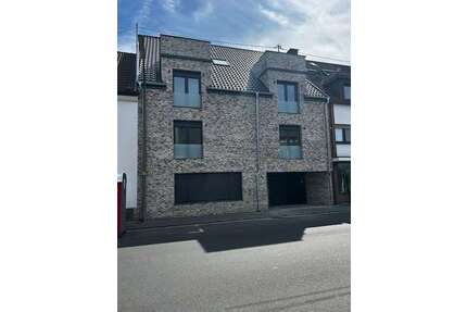 Wohnung zum Kaufen in Niederkassel-Mondorf 469.000,00 € 97.17 m²