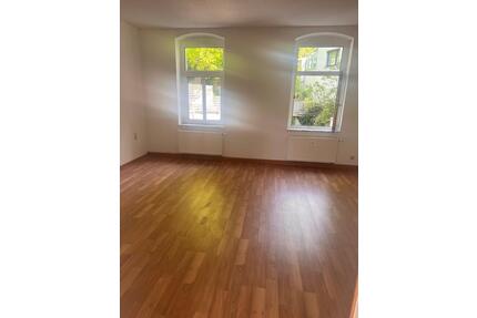 Tolle 3 Raum Wohnung - 400,00&nbsp;EUR Kaltmiete, ca.&nbsp; 78,00&nbsp;m&sup2; in Hohenstein-Ernstthal (PLZ: 09337)