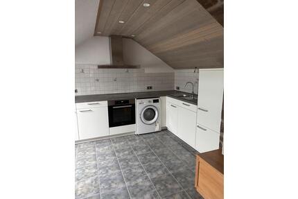 Dachgeschosswohnung - 520,00&nbsp;EUR Kaltmiete, ca.&nbsp; 60,00&nbsp;m&sup2; in Oberleichtersbach (PLZ: 97789)