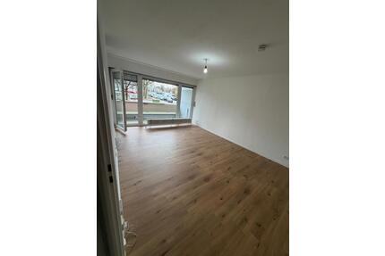 Sonnige 2-Zimmer-Wohnung nähe PEP + 2 Balkone - München Ramersdorf-Perlach