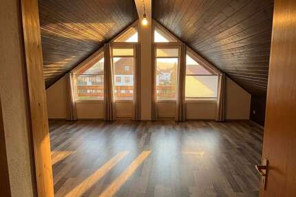 Wohnung zum Kaufen in Titisee-Neustadt 299.000,00 € 122 m²