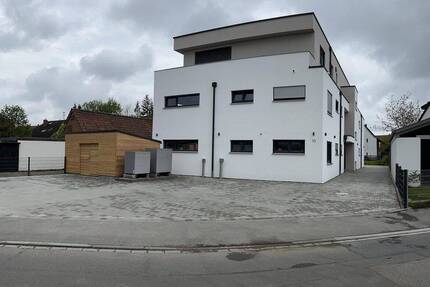Exklusive, neuwertige 3,5-Zimmer-Wohnung mit gehobener Innenausstattung mit EBK in Dietenheim