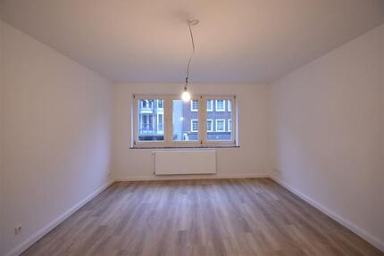 D-Altstadt! Sanierte 2- ZI-Whg mit EBK ab sofort zu vermieten - Düsseldorf