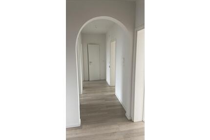 Sanierte 3-Zimmer-Wohnung mit grossem Balkon in Erlangen