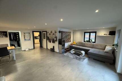 Wohnung zum Kaufen in Bruckmühl 689.000,00 € 144.25 m²