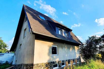 Renovierungsprojekt mit Potenzial - einzigartiges Hanggrundstück mit Baugenehmigung - Thallwitz