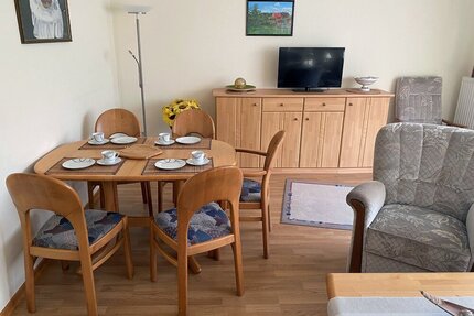 Helle Erdgeschosswohnung mit Terrasse und Garten: Gemütliches Wohnen auf einer Ebene! - Hesel-Neukamperfehn