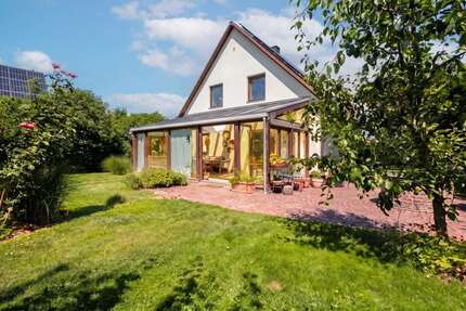 Haus zum Kaufen in Alteglofsheim 549.000,00 € 132 m²
