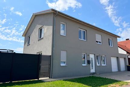 Einfamilienhaus freistehend mit Doppelgarage - Fellheim