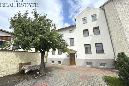 Haus zum Kaufen in Barleben 229.000,00 € 209.18 m²