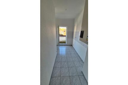 Helle und großzügige 4-Zimmer-Wohnung mit Balkon in Gotha