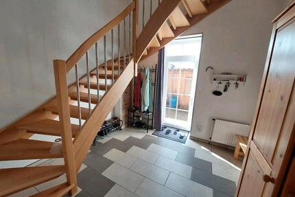 Lichtdurchflutete Wohnung in einem 3 Familien Haus - Boizenburg/Elbe