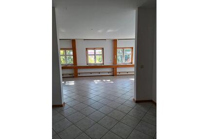 Großzügige 3 Zimmer Dachgeschoss Wohnung - Eschede