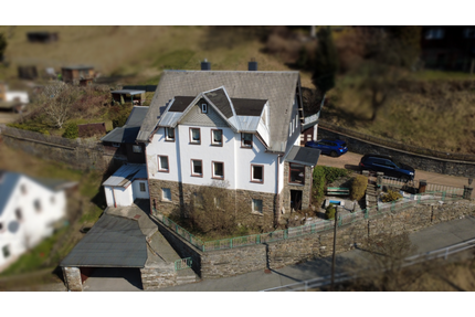 Haus zum Kaufen in Rittersgrün 163.000,00 € 200 m²