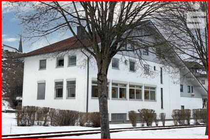 Büro-Praxisräume in zentraler Lage in Teisnach zu vermieten
