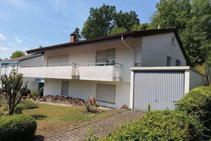 Haus zum Kaufen in Kirchheim-Teck 950.000,00 € 180 m²