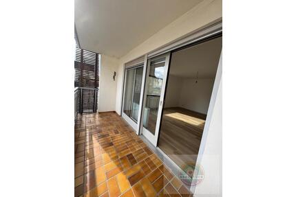 2-Zimmer-Wohnung mit Balkon, Garage & EBK in Kulmbach-Burghaig (renoviert)