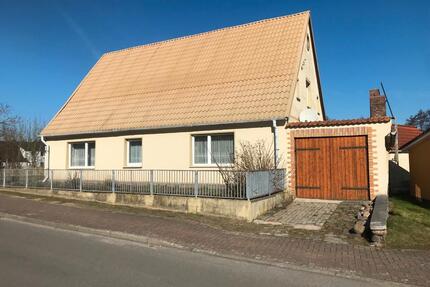 Haus auf Rügen in Dreschvitz - 130.000,00&nbsp;EUR Kaufpreis, ca.&nbsp; 100,00&nbsp;m&sup2; in Bergen auf Rügen (PLZ: 18528)