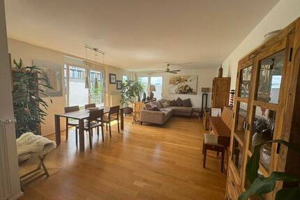 Schöne 4 Zimmerwohnung mit Balkon im Röthelheimpark - Erlangen Erlangen-Ost