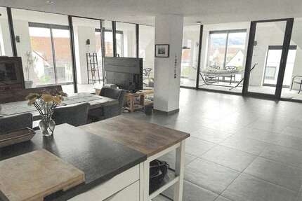 Wohnung zum Mieten in Leinfelden-Echterdingen 2.414,00 € 197 m²