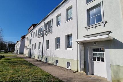 Wir renovieren Ihre geräumige 3-Zimmer-Wohnung in ruhiger Lage! - Boizenburg/Elbe