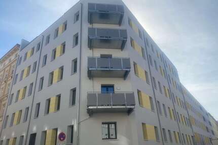 Wohnung zum Mieten in Halle 910,00 € 68.77 m²