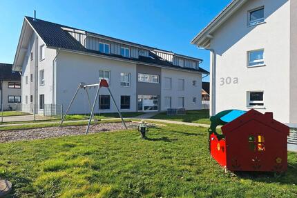 Attraktive 2-Zimmer-Wohnung (67 m²) mit Balkon, EBK & Stellplatz - Laufenburg (Baden)