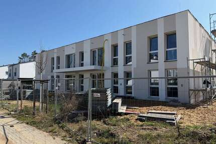 Wohnung zum Mieten in Fredersdorf-Vogelsdorf 1.724,25 € 109.13 m²