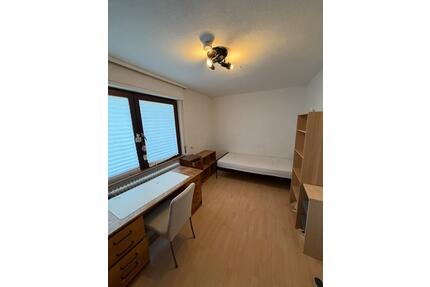 WG-Zimmer in Kelsterbach in der Nähe des Flughafens