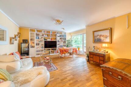 Unique: Stunning 2-Bedroom Flat with Lake View & Pool - Berlin Charlottenburg-Wilmersdorf