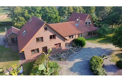 Anwesen in fast Alleinlage Mehrgenerationen Haus Resthof - Saterland