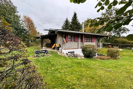 Freistehendes Holzblockhaus im Oberen Bayerischen Wald - Weiden in der Oberpfalz