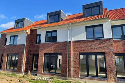 Haus zum Mieten in Pattensen 1.705,00 € 142 m²