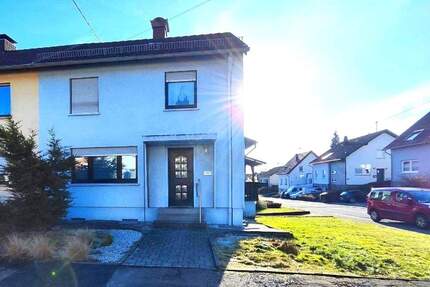 Charmantes Reihenendhaus mit Terrasse und Garage - vermietet - Mandelbachtal / Ommersheim