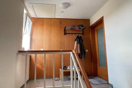 Sonnige 2-Zimmer-DG-Wohnung mit EBK, Balkon, Keller - Radolfzell am Bodensee Böhringen