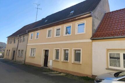 Einfamilienhaus - 50.000,00&nbsp;EUR Kaufpreis, ca.&nbsp; 129,00&nbsp;m&sup2; in Bad Schmiedeberg (PLZ: 06905)
