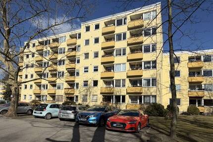 bezugsfrei hell ruhig Balkon: 2-Zi.-Whg im Hochparterre - Berlin Spandau